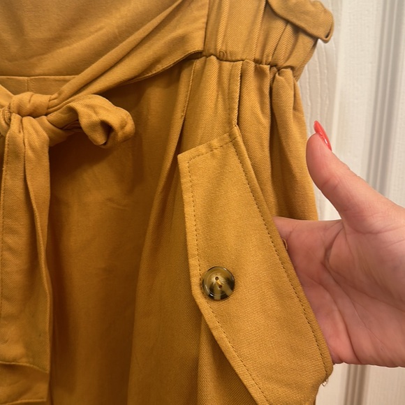 Forever 21 mustard pants - Picture 4 of 5